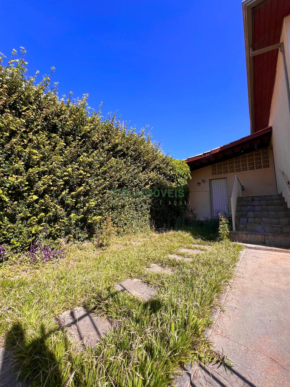 Casa 3 dormitórios - Centro