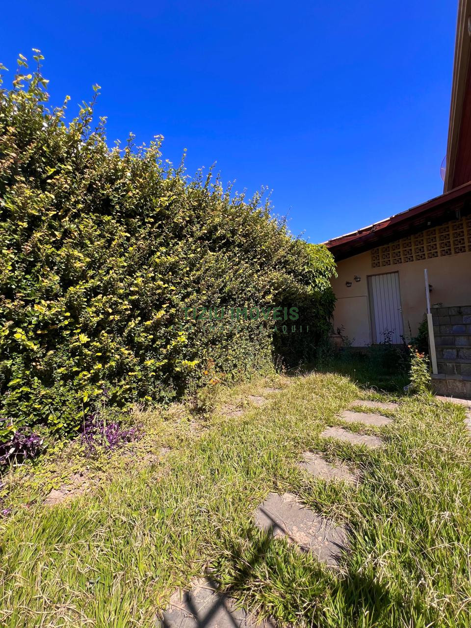 Casa 3 dormitórios - Centro