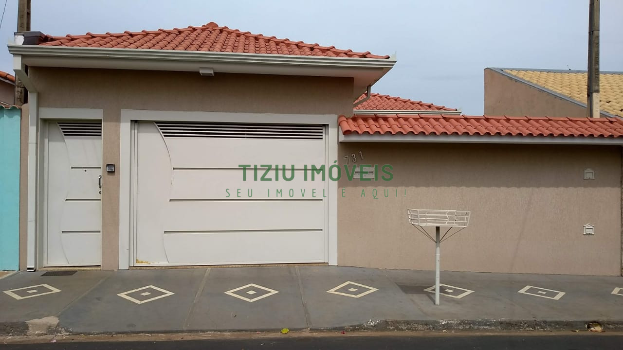 Casa 3 dormitórios - Jardim Continental