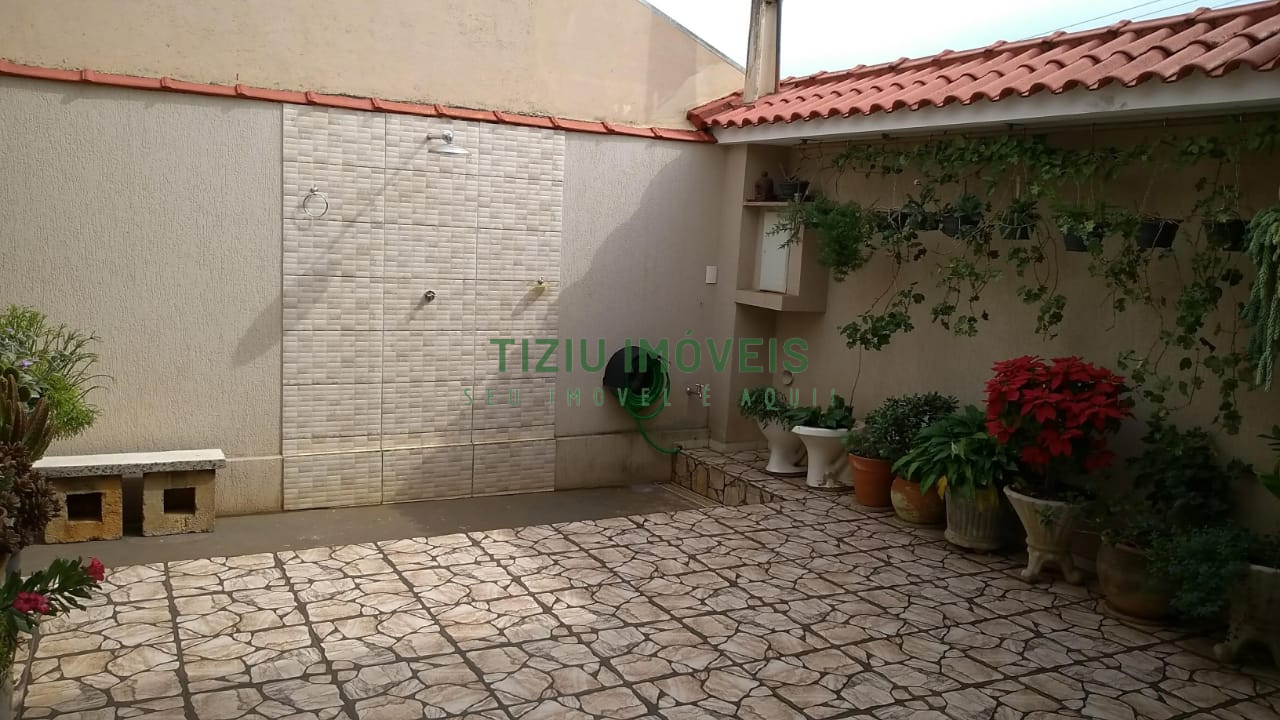 Casa 3 dormitórios - Jardim Continental