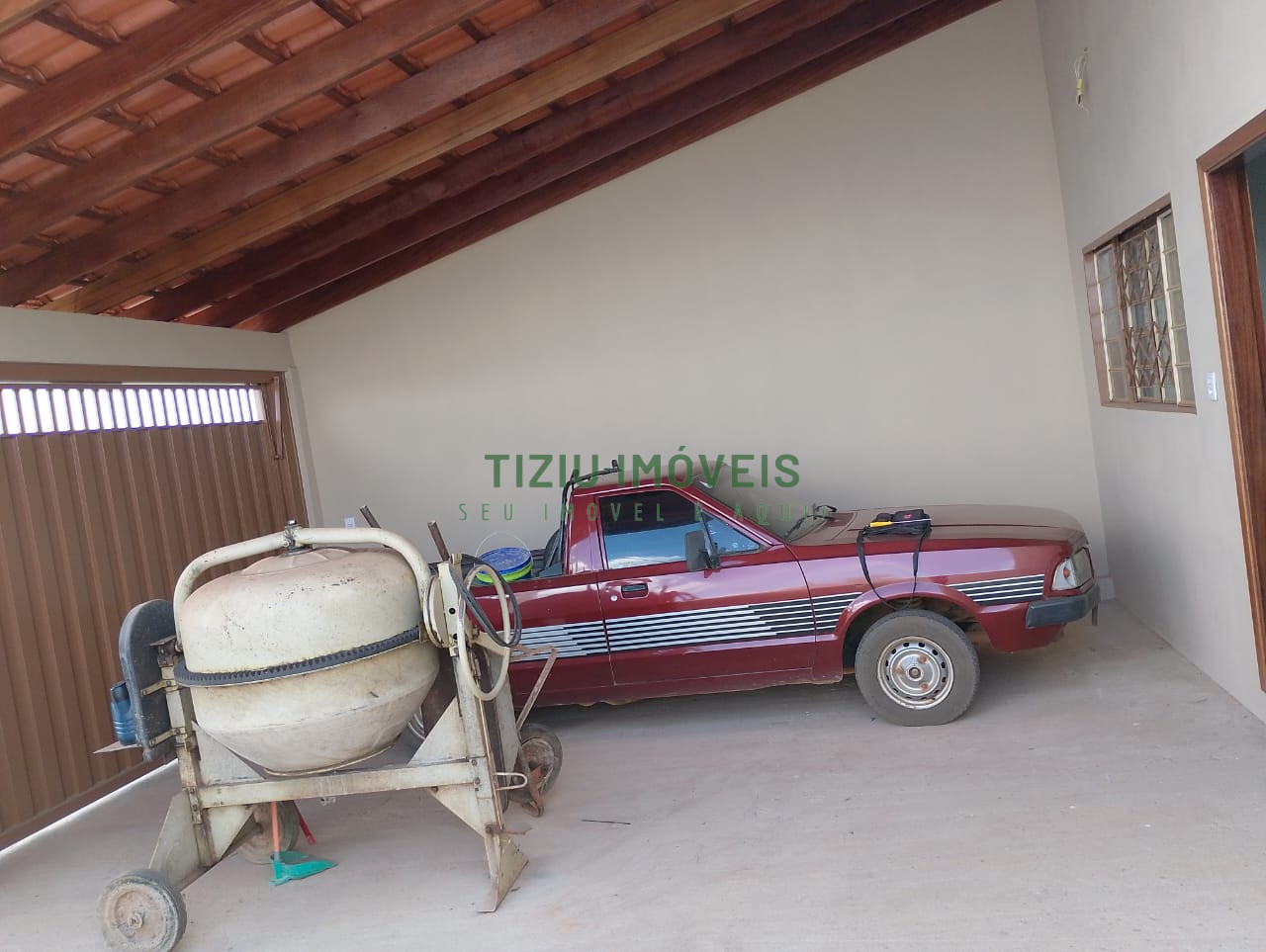 Casa 3 dormitórios em Delfinópolis - MG