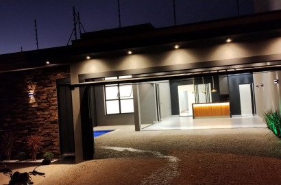 Casa 3 suítes Jardim Botânico