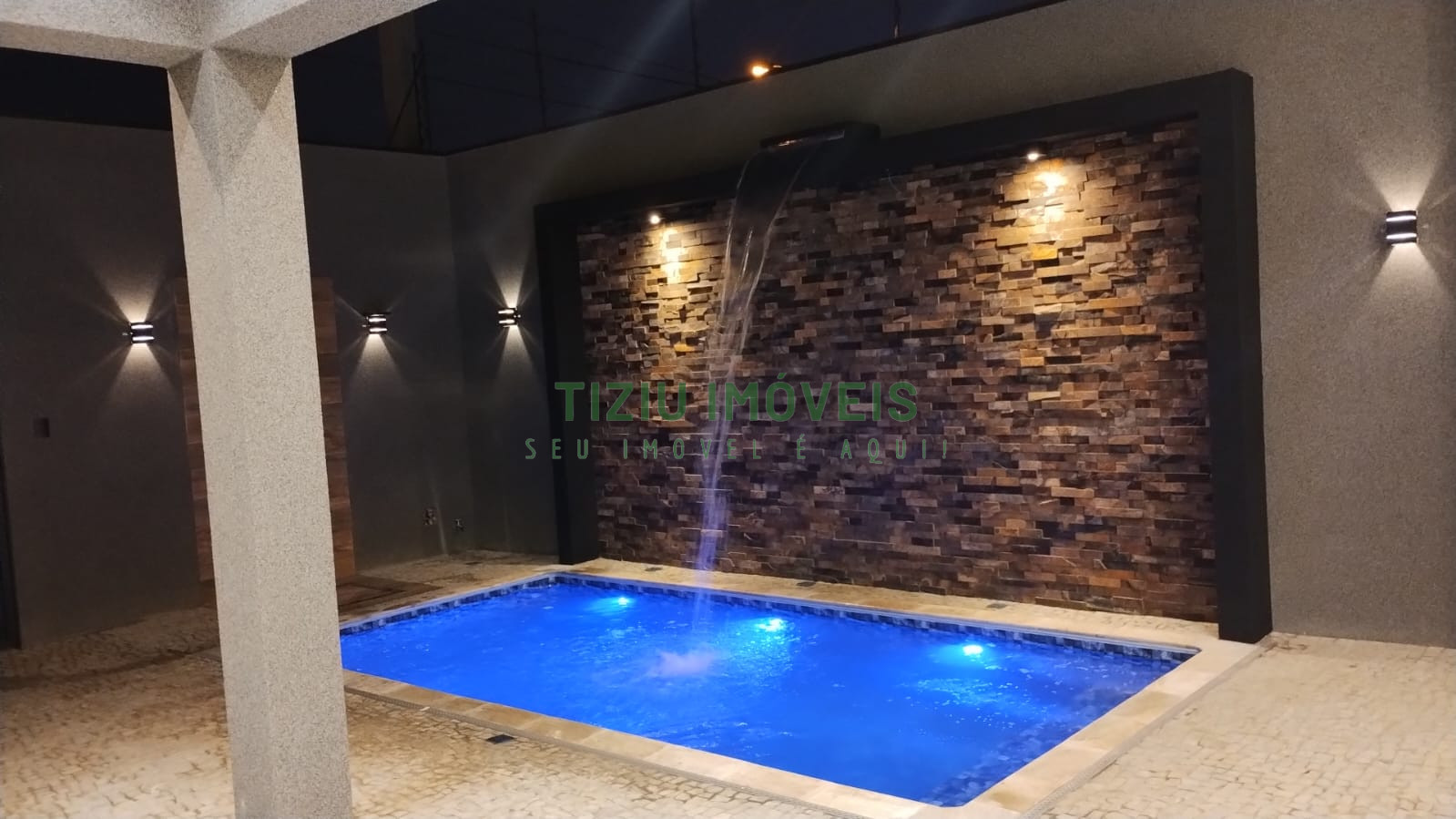 Casa 3 suítes Jardim Botânico