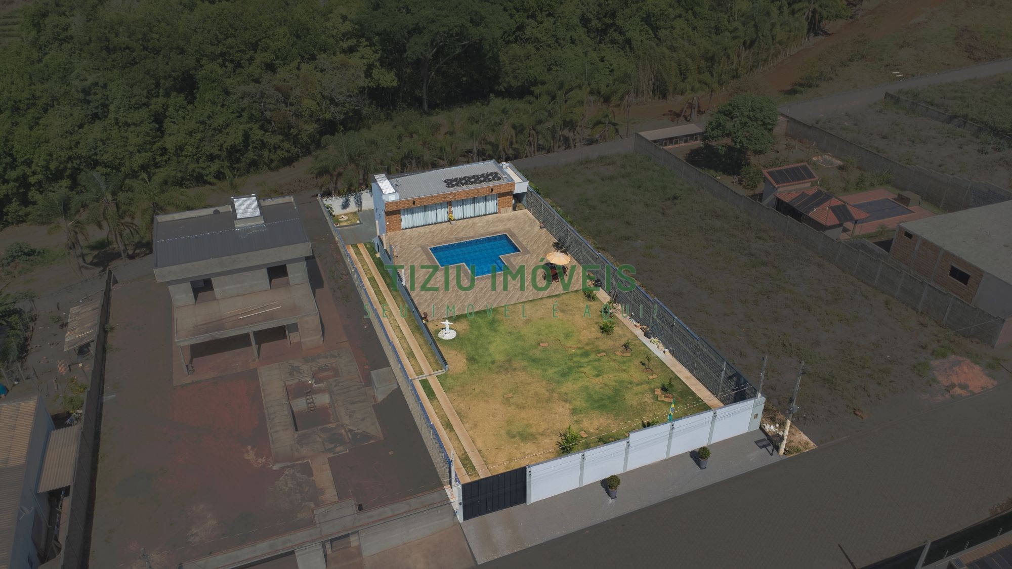 Chácara em condomínio fechado em Patrocínio Paulista - SP