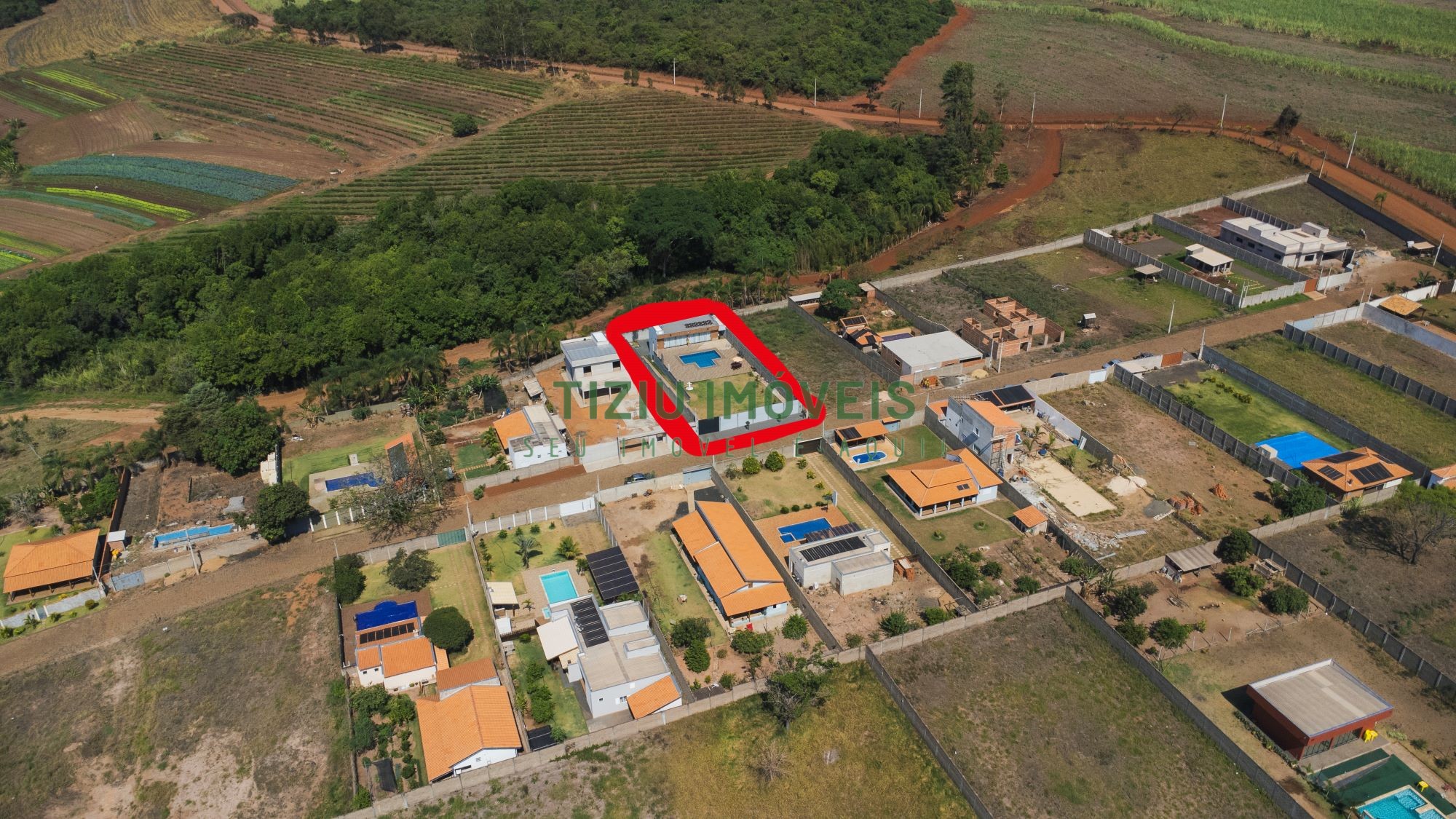 Chácara em condomínio fechado em Patrocínio Paulista - SP