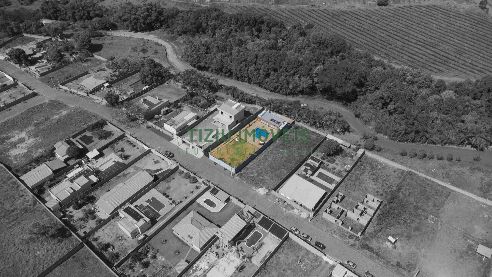 Chácara em condomínio fechado em Patrocínio Paulista - SP