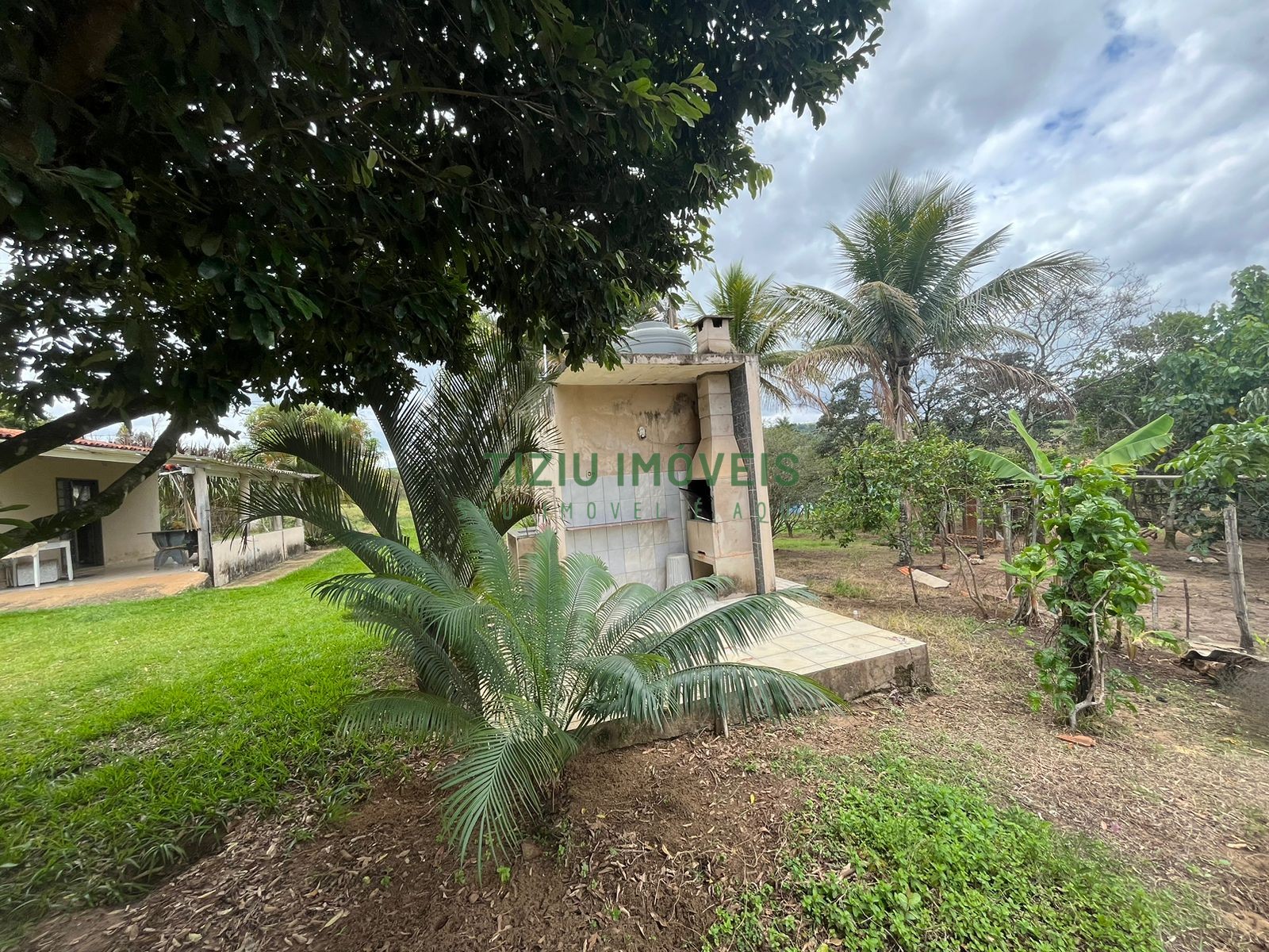 Sítio com 2 hectares em Patrocínio Paulista - SP