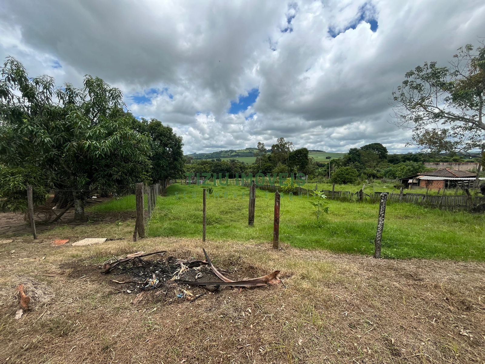 Sítio com 2 hectares em Patrocínio Paulista - SP