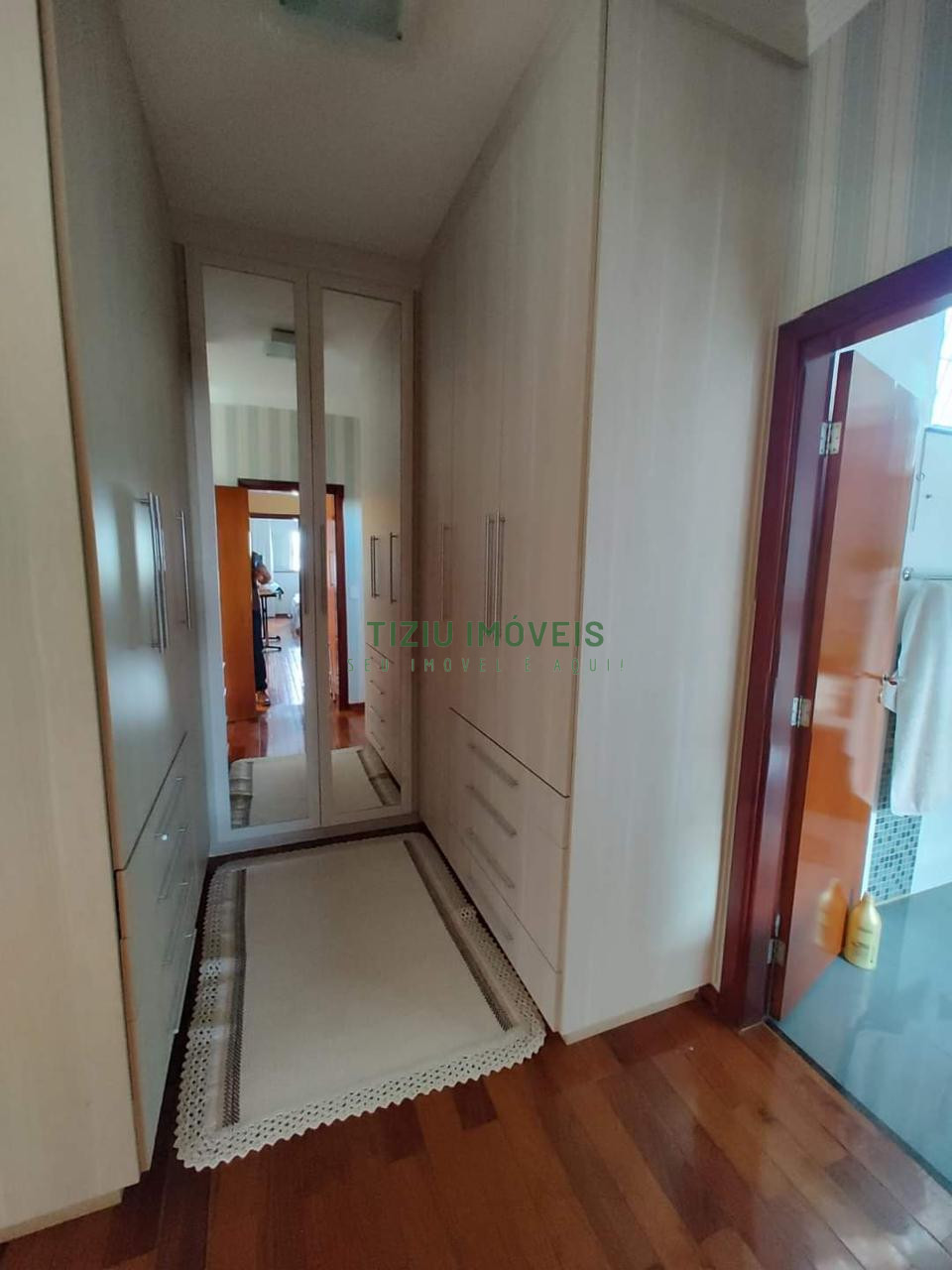 Sobrado com 3 dormitórios - Parque Moema