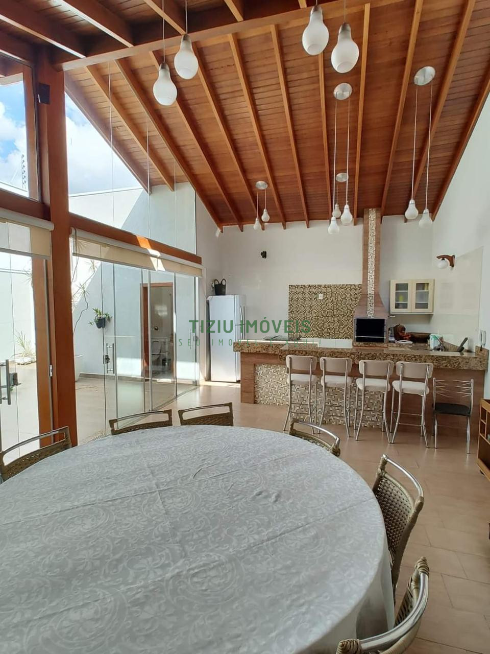 Sobrado com 3 dormitórios - Parque Moema