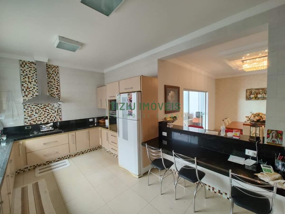 Sobrado com 3 dormitórios - Parque Moema