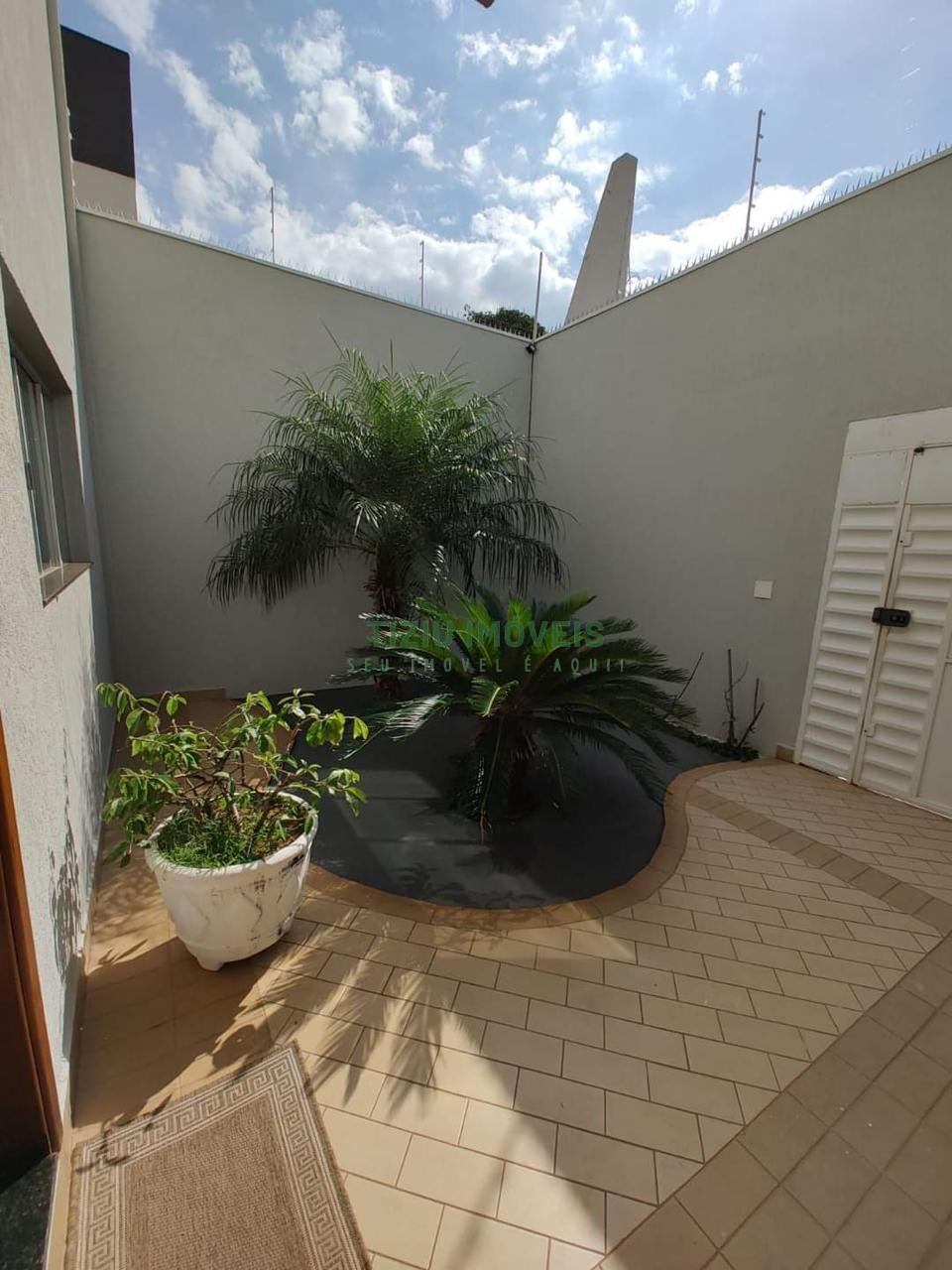 Sobrado com 3 dormitórios - Parque Moema