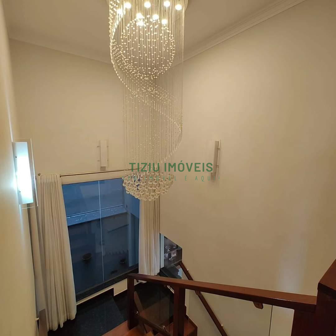 Sobrado com 3 dormitórios - Parque Moema