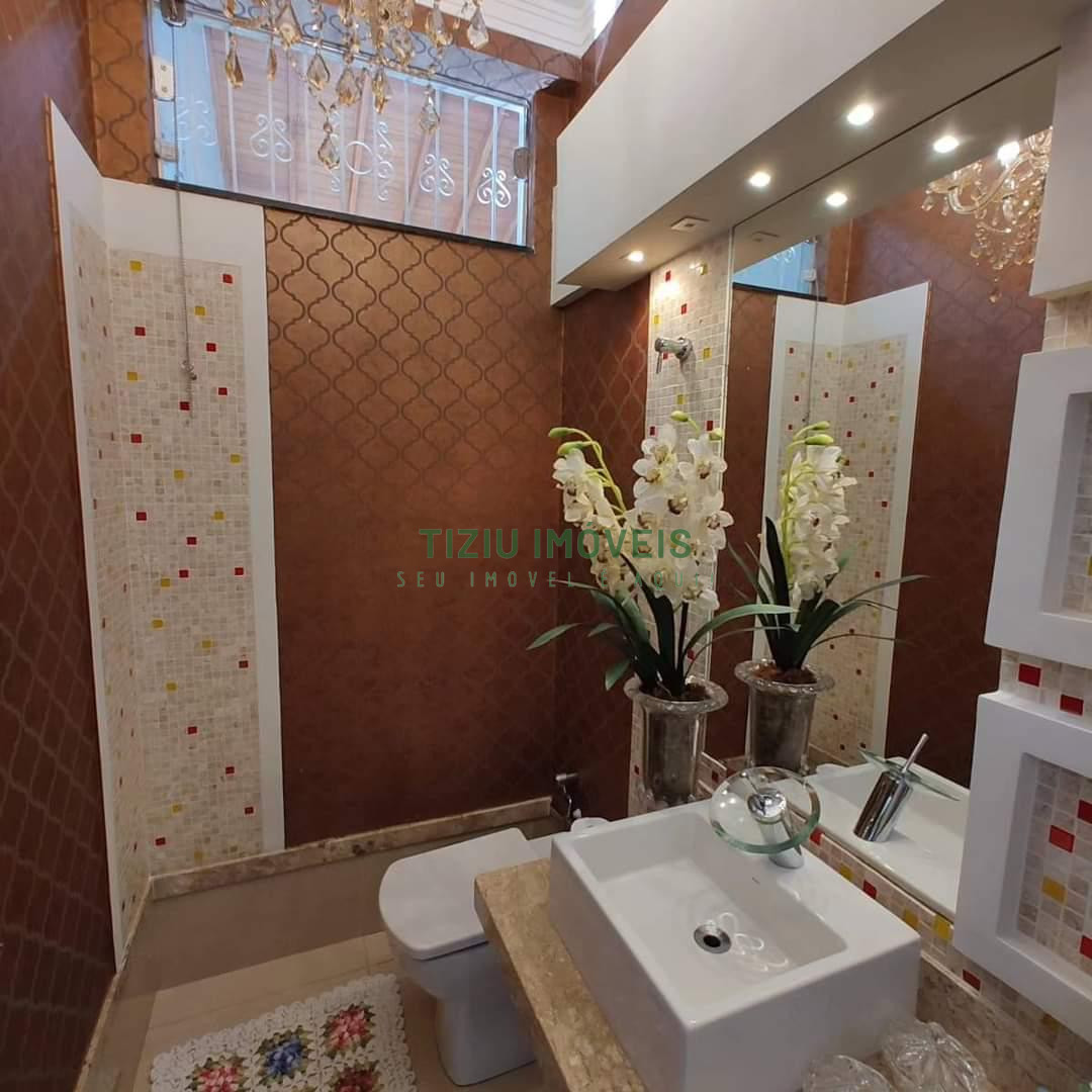 Sobrado com 3 dormitórios - Parque Moema