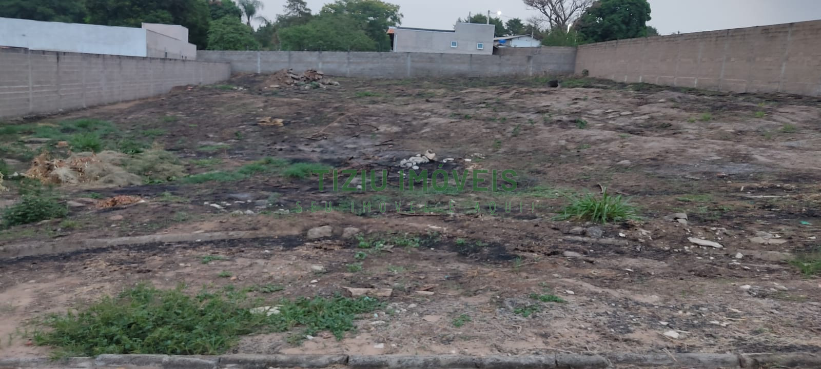 Terreno de chácara em condomínio fechado - Pietro Patrocínio